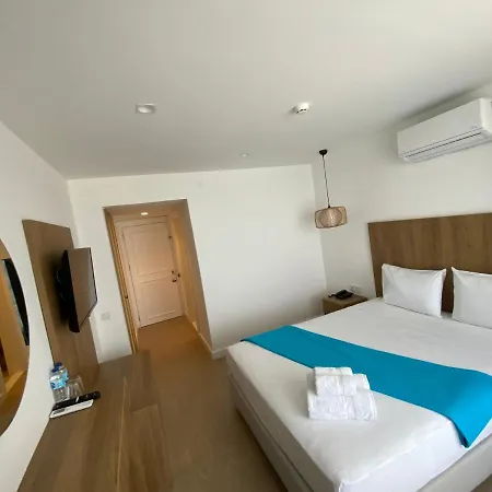 Marina Hotel