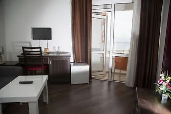 Marina 3*