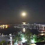 Marina 3*