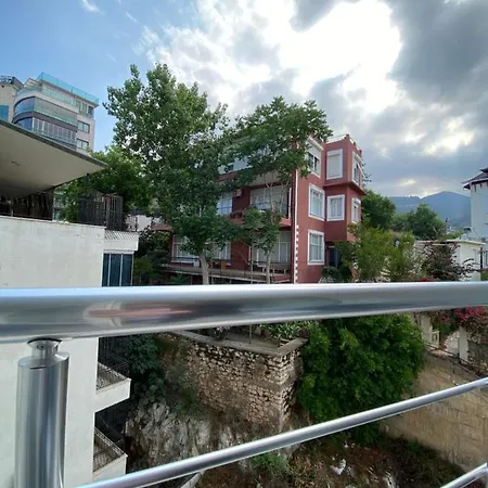 Marina 3*