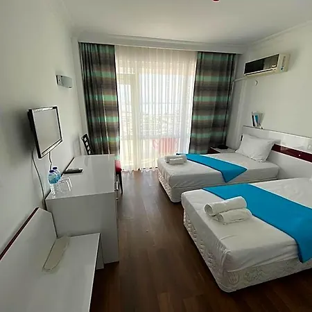 Otel Marina 3*