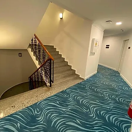 Marina Otel 3*