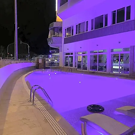 Marina Otel 3*
