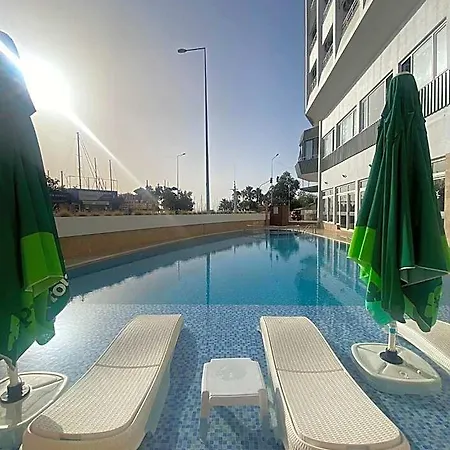 Marina 3*