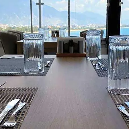 Marina 3*