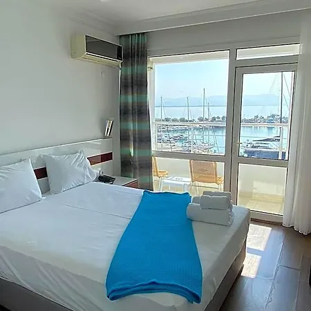 Marina Hotel