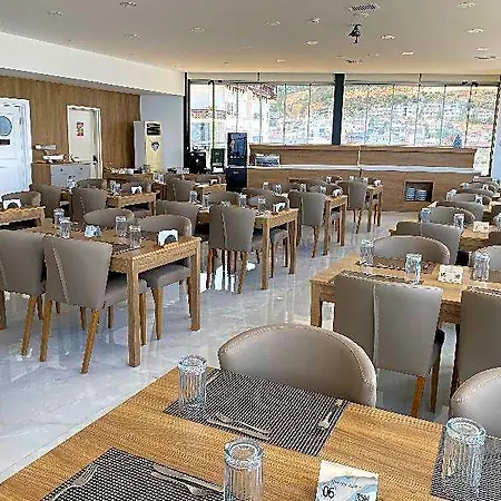 Marina Hotel
