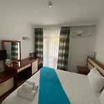 Marina Otel 3*