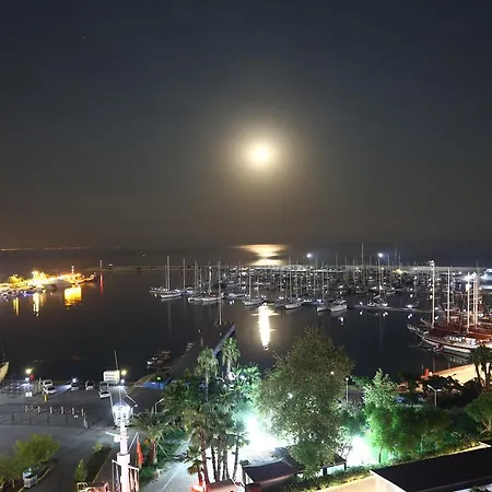 Marina 3*