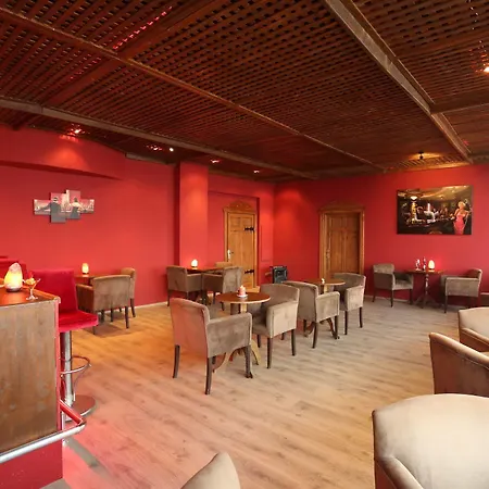 Marina Hotel 3*